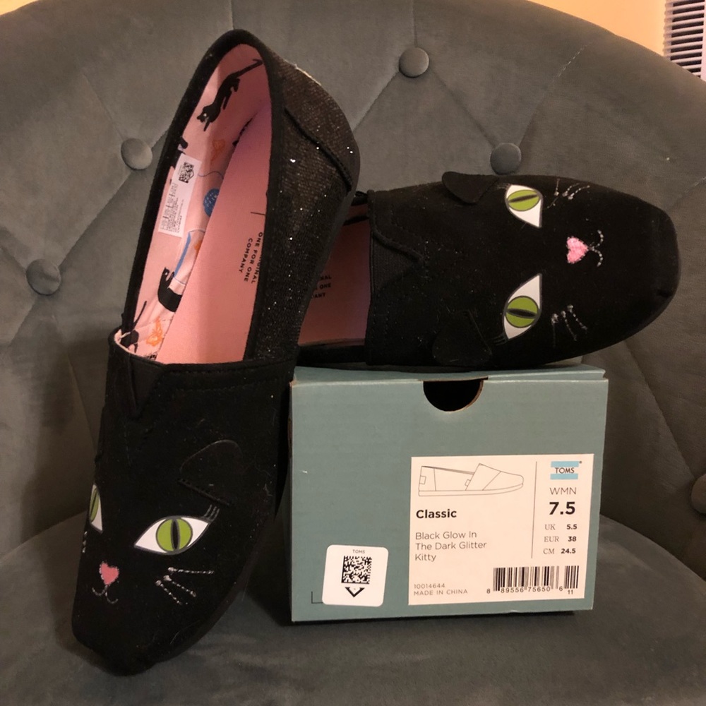 New TOMS Black Cat “Glow in the Dark”Glitter Kitty Canvas Shoes 7.5